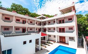 Hotel D Abril